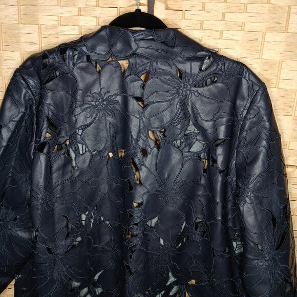 Chico's Faux Leather Laser Cut Floral Blazer Navy XL 16 - Picture 7 of 13